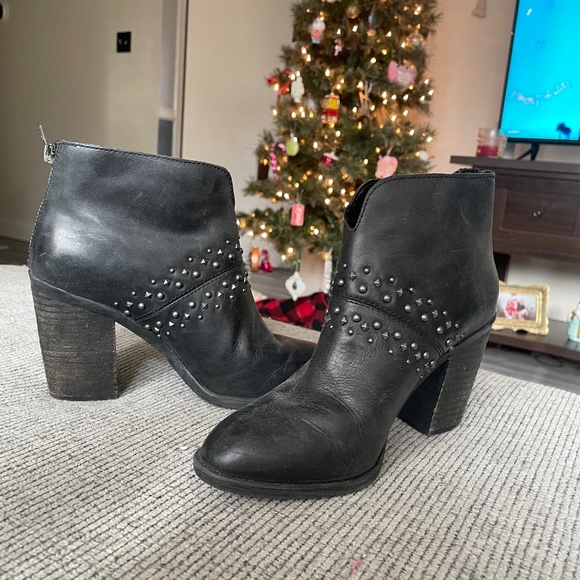 Lucky brand booties size 6.5 studded black ankle boots leather - Picture 1 of 5